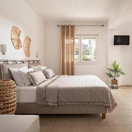 Anastasia Mare Пефкохори